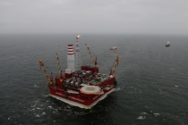 Rusya, Amerikalı ortağı ile kutuplarda dev petrol rezervi buldu