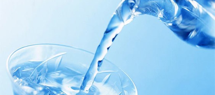 Cilt sağlığı için günde 2-3 litre su içilmeli