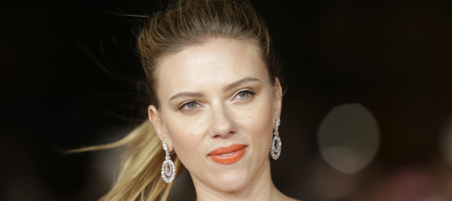 Scarlett Johansson da dizi furyasına katıldı
