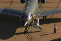 Uçak, Ebola şüphesiyle karantina altına alındı