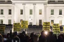 Beyaz Saray önünde Ferguson protestosu