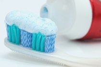 Ağız ve diş yapısına göre diş fırçası ve macunu kullanılmalı