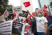 Özgür basına darbe, Houston’da protesto edildi