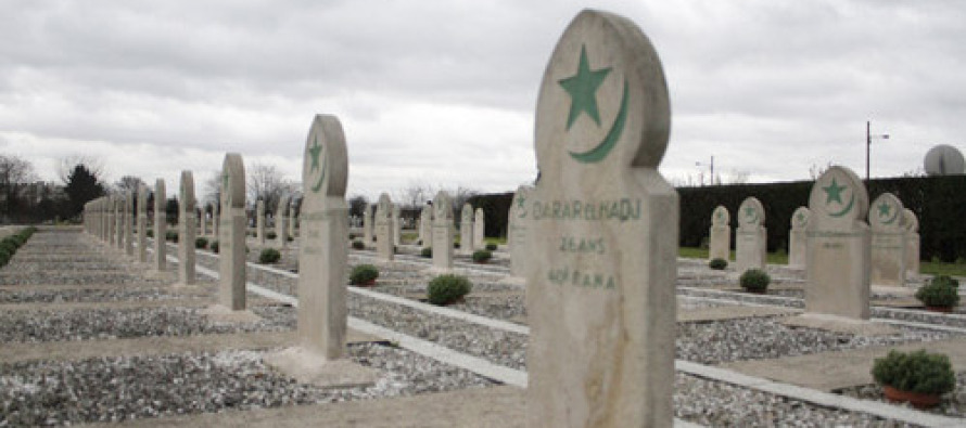 Fransa’da öldürülen polis, Osmanlı hanedanının bulunduğu kabristana defnedildi