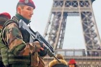 Fransa, teröre karşı askeri sahaya sürüyor