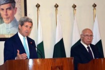 Kerry: Pakistan tüm bölgeyi tehdit eden terör gruplarıyla mücadele etmelidir