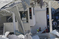 Meksika’da patlama, doğum hastanesi çöktü