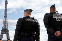 Fransa ‘güvenlik ordusu’nu genişletiyor
