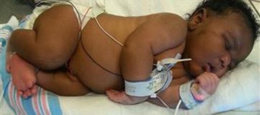 Hamile olduğunu öğrendikten 1 ay sonra ‘dev bebek’ dünyaya getirdi