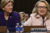 Karl Rove: Clinton, Warren’dan korkuyor