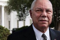 Colin Powell da kişisel e-posta adresini kullanmış