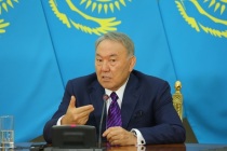 Kazakistan’da Nazarbayev yeniden seçildi