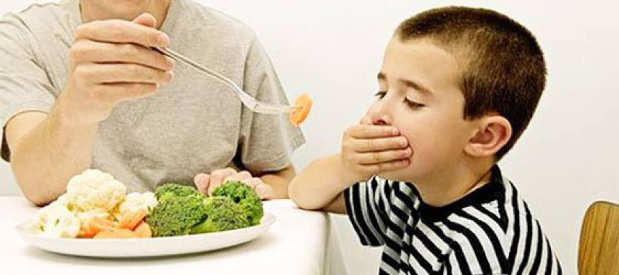 Zorla yedirilen çocuklar bedenlerini kontrol etmeyi öğrenemiyor