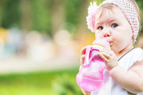 Bebek biberonu alırken zararlı maddelere dikkat!