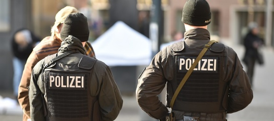 Alman polisten Müslüman sığınmacılara işkence