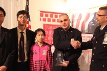 New Yorklu kahraman Türk polisine Türk Kültür Merkezi’nden anlamlı ödül