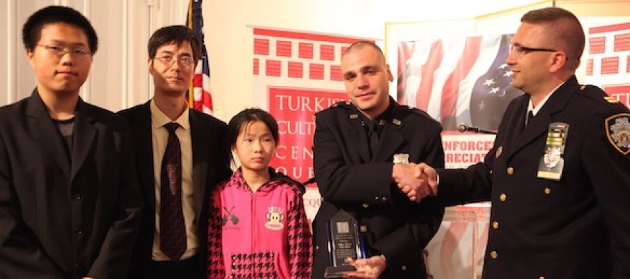 New Yorklu kahraman Türk polisine Türk Kültür Merkezi’nden anlamlı ödül
