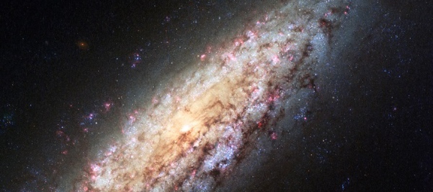 Hubble uzay teleskobu ‘kayıp ve yalnız’ galaksiyi görüntüledi