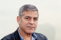 Clooney: Hollywood liberal değil