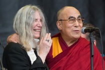 Patti Smith Dalai Lama’nın doğum gününü kutladı