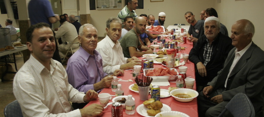 NJ’de Arnavut toplumu her gün birlikte iftar yapıyor