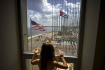 54 yıl sonra ABD bayrağı Küba’da dalgalandı