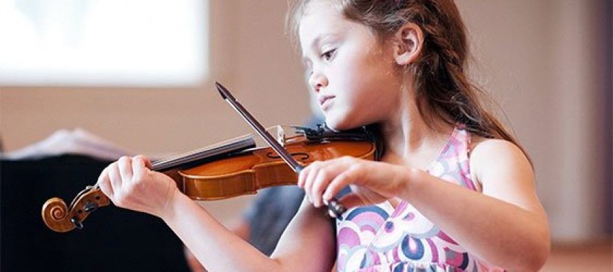 Müzik eğitimi ilkokul döneminde verilmeli