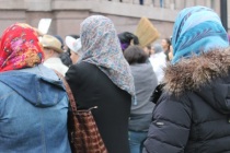 Terör olaylarından sonra Müslüman kadınlar tacizin hedefi