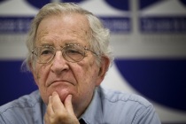 Chomsky: Binlerce insanın ölümünden Trump sorumludur
