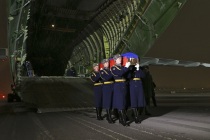 Rus pilotun cenazesi Rusya’ya getirildi