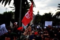 Tunus’ta iktidar partisi ikiye bölündü, hükümet tehlikede