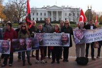 Basın özgürlüğü destekçileri Beyaz Saray’ın önünde buluştu