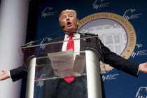 Yahudi konferansında Trump: Paranızı istemeye gelmedim