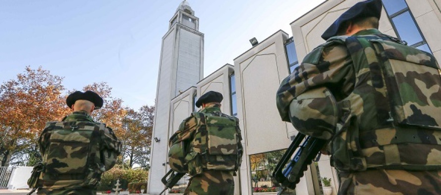 Fransa’da OHAL kapsamında 3 cami kapatıldı