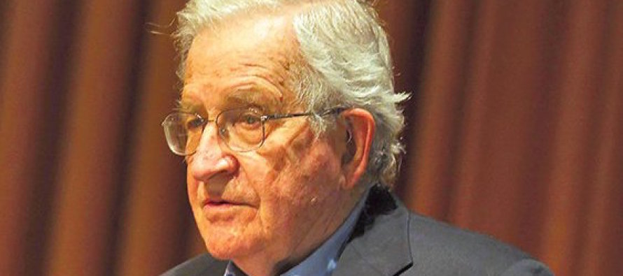 Chomsky’den Türk akademisyenlere destek