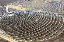 Dünyanın en büyük güneş santrali açıldı