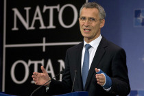 NATO, Ege’de mülteci akınına müdahaleyi görüşecek