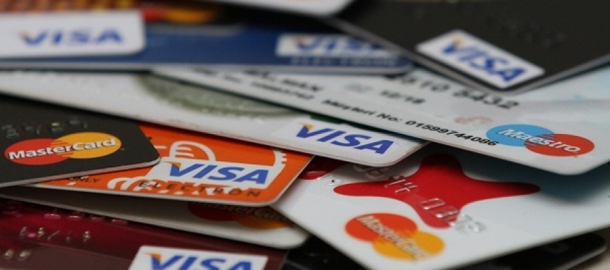 Çaldığı kredi kartı bilgileriyle internette alışveriş yapınca yakalandı