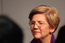 Senatör Warren: Trump ezik biri