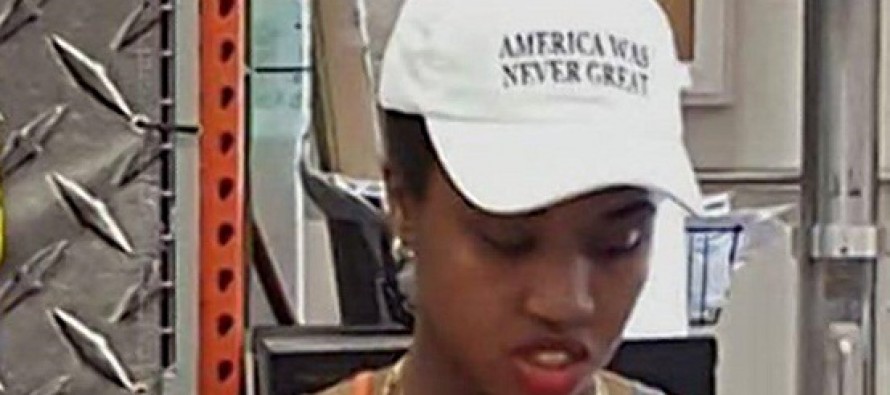 Trump’ı giydiği şapka ile protesto eden genç kız ölüm tehditleri alıyor