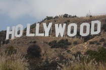 Hollywood yıldızları seçimde kime oy verecek?