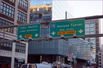 New Jersey’de ‘tünel geçiş parasını’ ödemeyen bir kadın tutuklandı