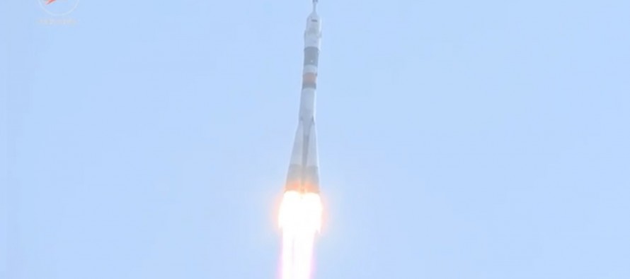 Soyuz uzay aracı 3 astronotla Baykonur’dan fırlatıldı