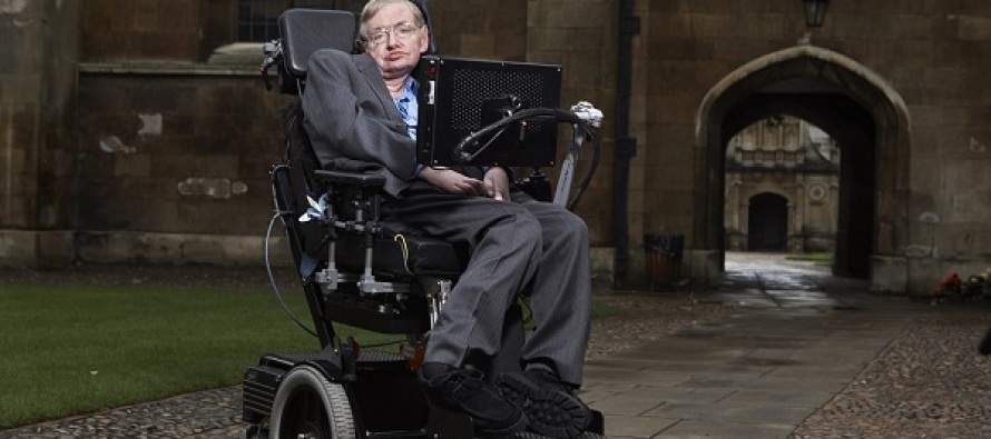 Stephen Hawking, ‘Trump Dünya’yı dönemeyeceği noktaya taşıyor’