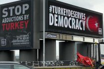 Londra’nın merkezinde ‘Türkiye demokrasiyi hak ediyor’ çağrısı