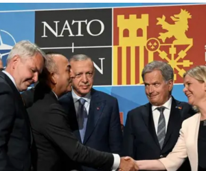 Türkiye, Finlandiya ve İsveç’in NATO üyeliğine dair engelleri kaldırdı