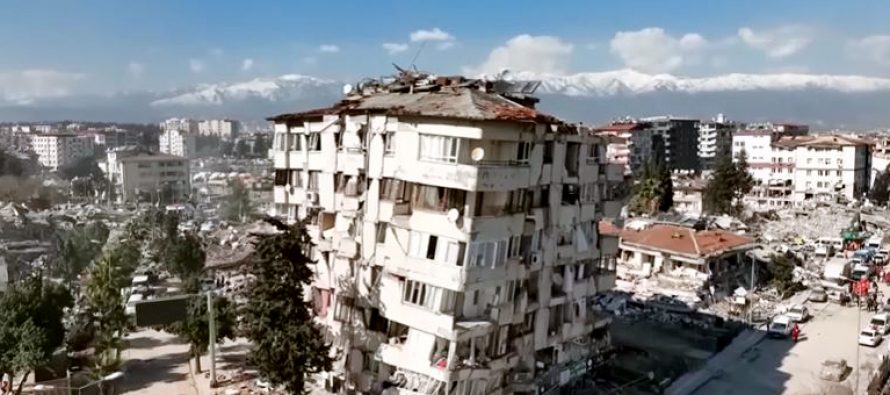 Hasar tespiti sürüyor: Deprem bölgesinde 20 bin bina yıkık ya da hasarlı